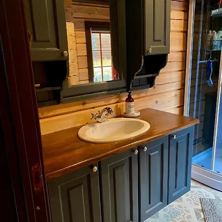 Holiday home Velkommen Til Knottebu Skoro